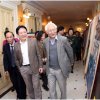 Thứ trưởng Vương Duy Biên, ông Huỳnh Văn Ngàn và hoạ sỹ Khánh Chương thăm triển lãm